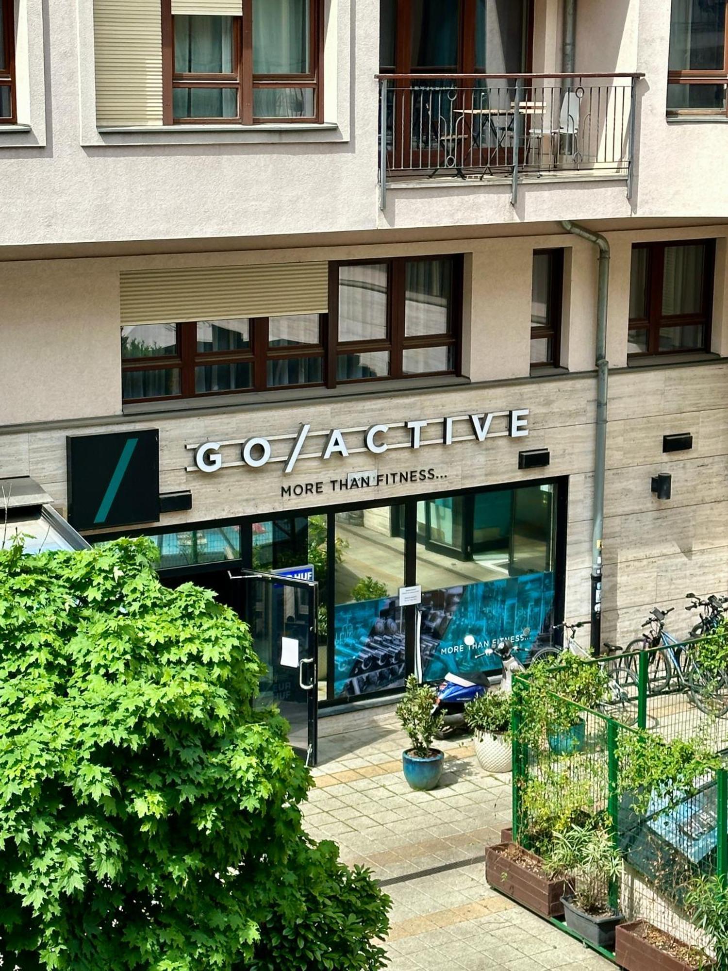 City Center Apartment With Balcony Budapest Ngoại thất bức ảnh